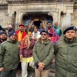विख्यात गायक कैलाश खेर ने किए बाबा केदार के दर्शन
