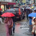 मसूरी में बारिश से मौसम हुआ खुशगवार, पर्यटकों ने उठाया मौसम का आनंद